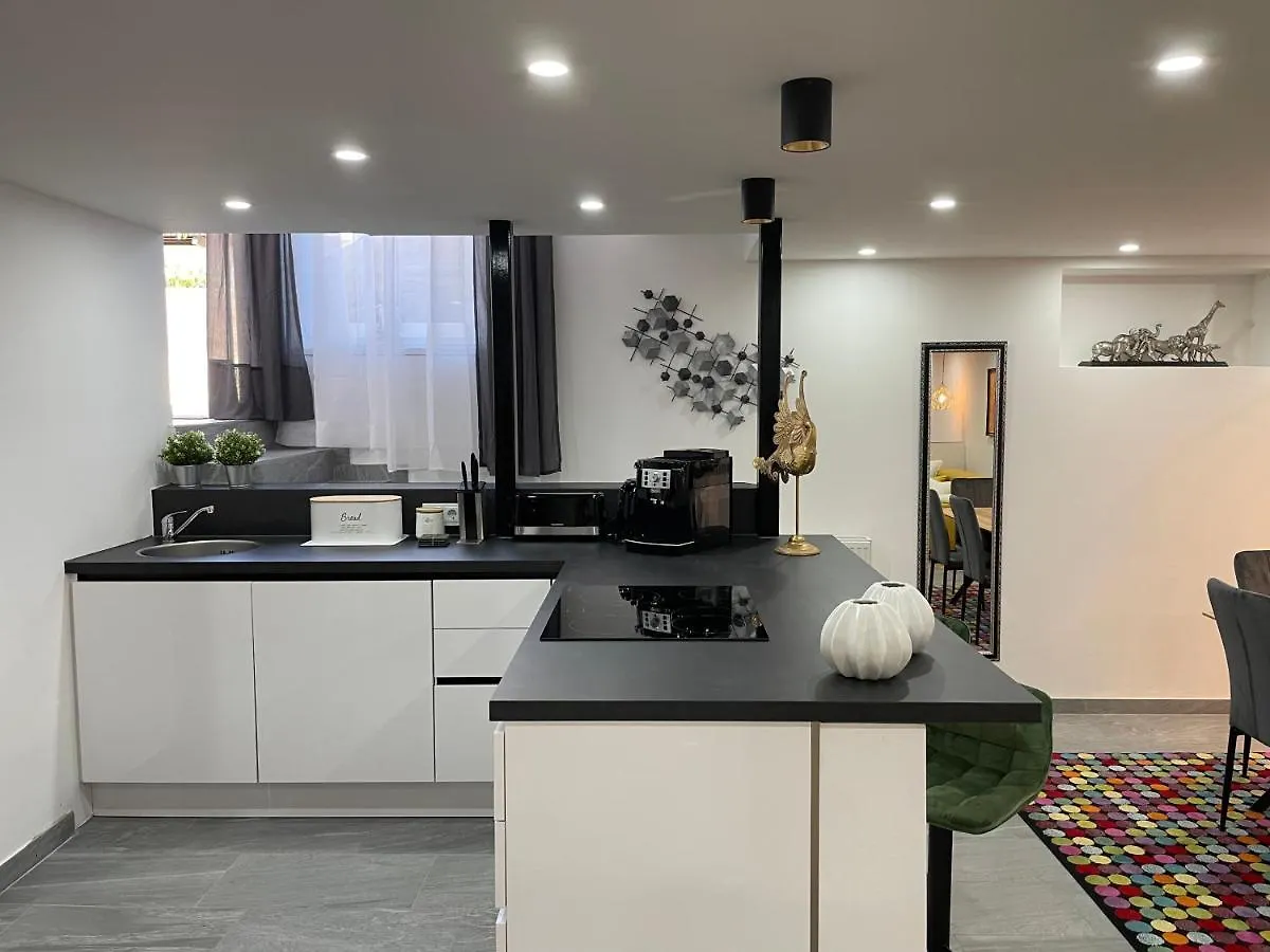 Aussergewoehnliche Kellerloft Innsbruck Østrig